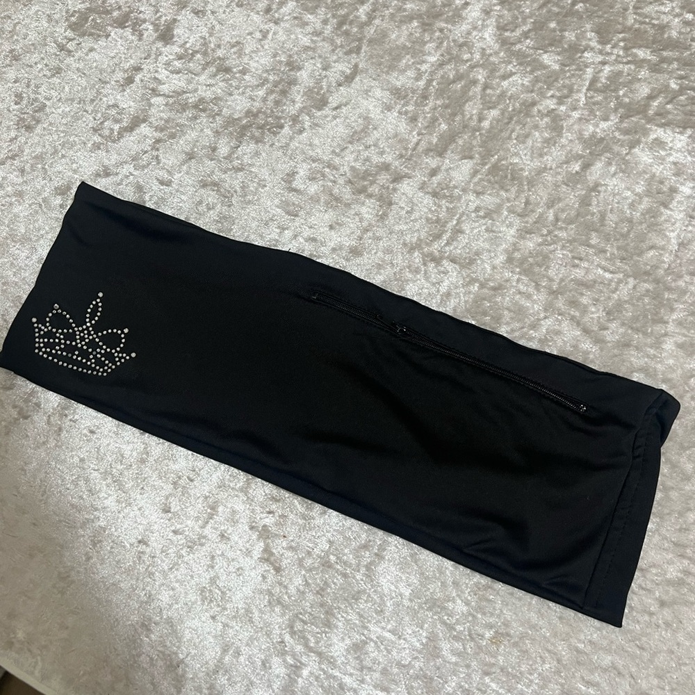 Storage belt, black spandex, great for leggings or yoga pants
